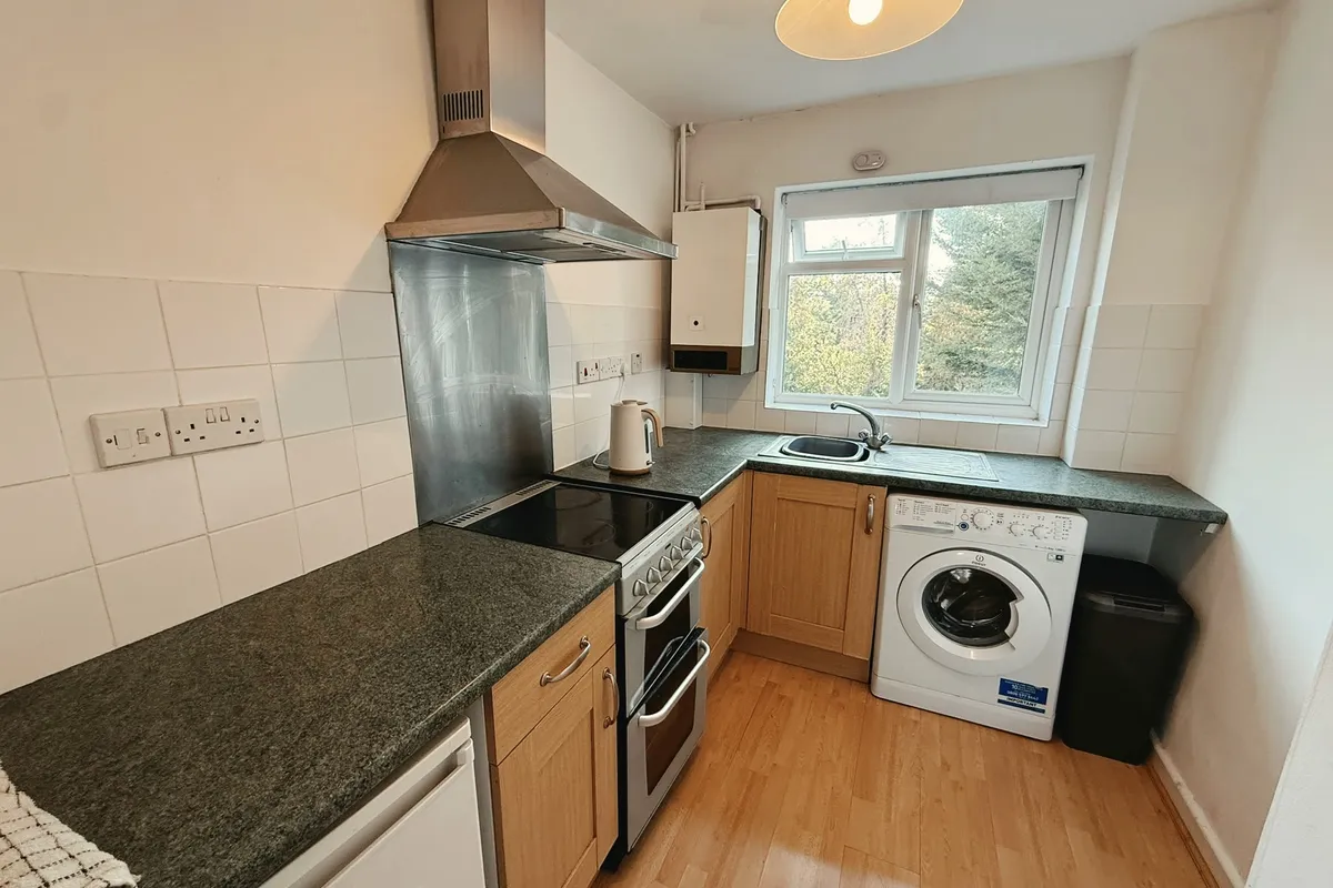 Flat The Ridgeway in Greater London