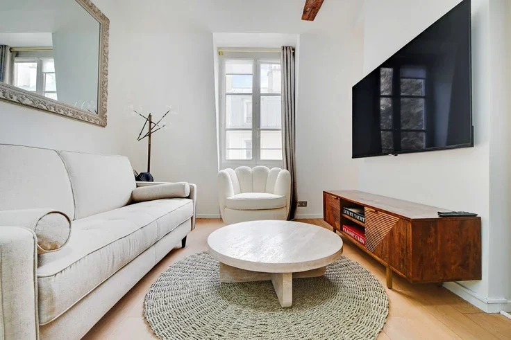 Flat Avenue Kléber in Paris