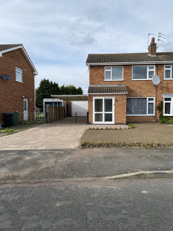 House Kensington Avenue in Charnwood