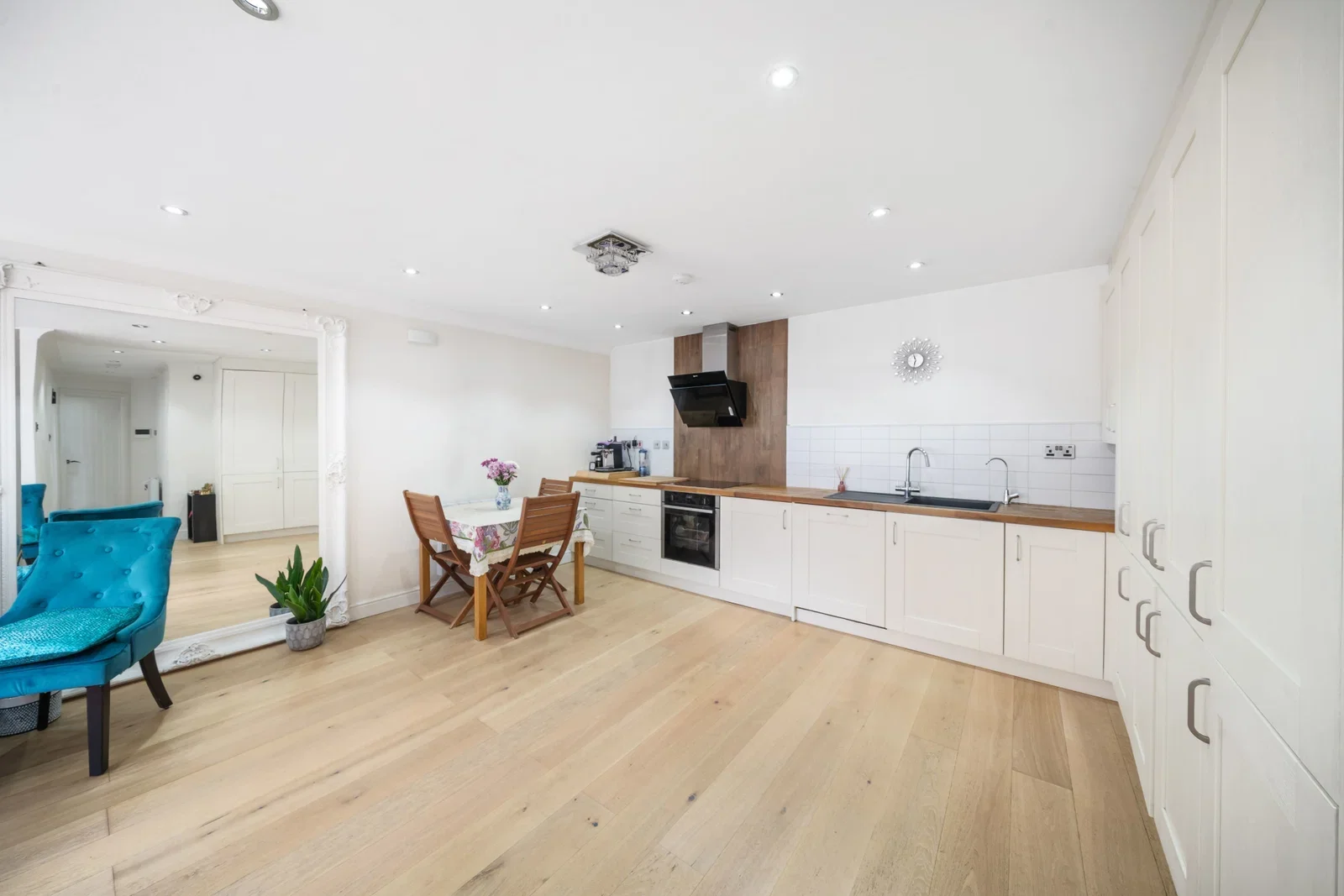 Flat Regency Street in City of Westminster
