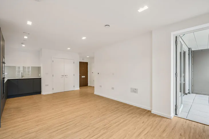Flat Wornington Road in Greater London