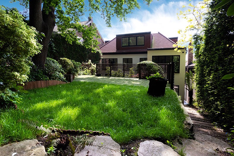Flat West Heath Gardens in Greater London