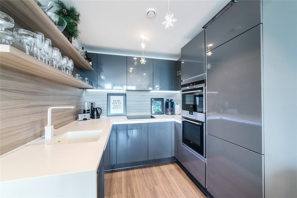 Flat Varndell Street in Greater London