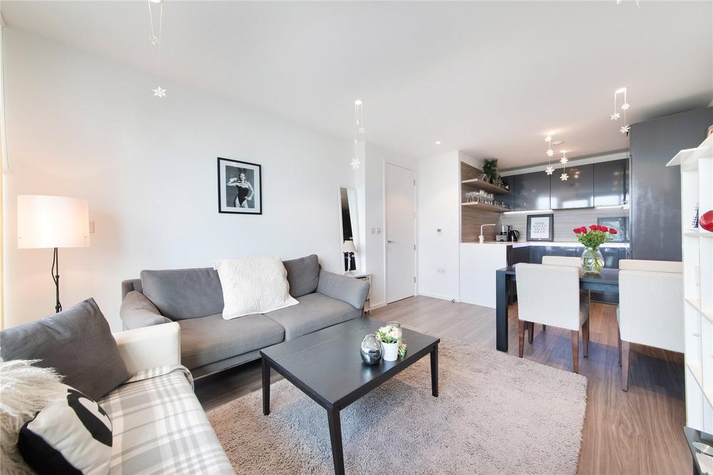 Flat Varndell Street in Greater London