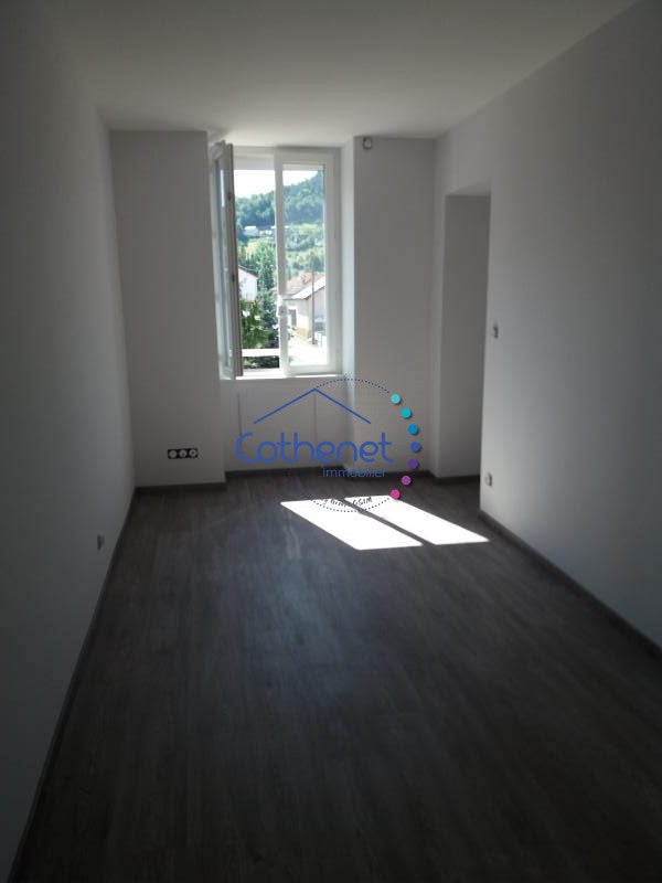 Appartement Rue Jean-Baptiste Fournier à Thizy-les-Bourgs