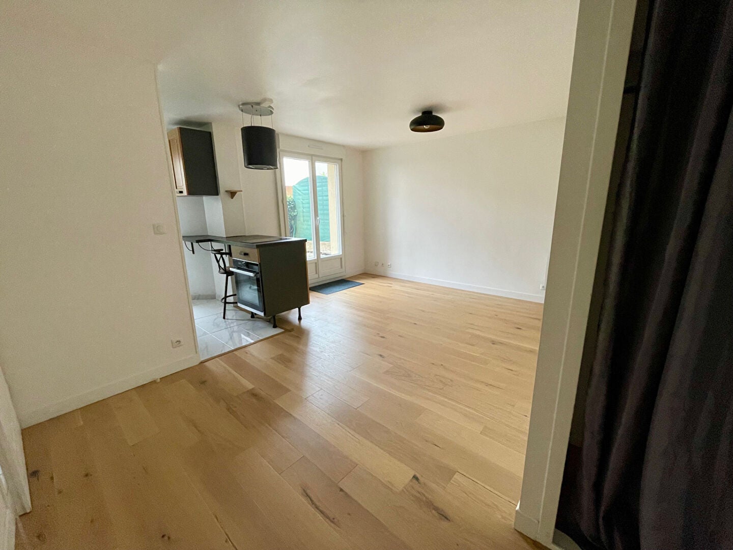Flat Allée de Mauregard in Gif-sur-Yvette