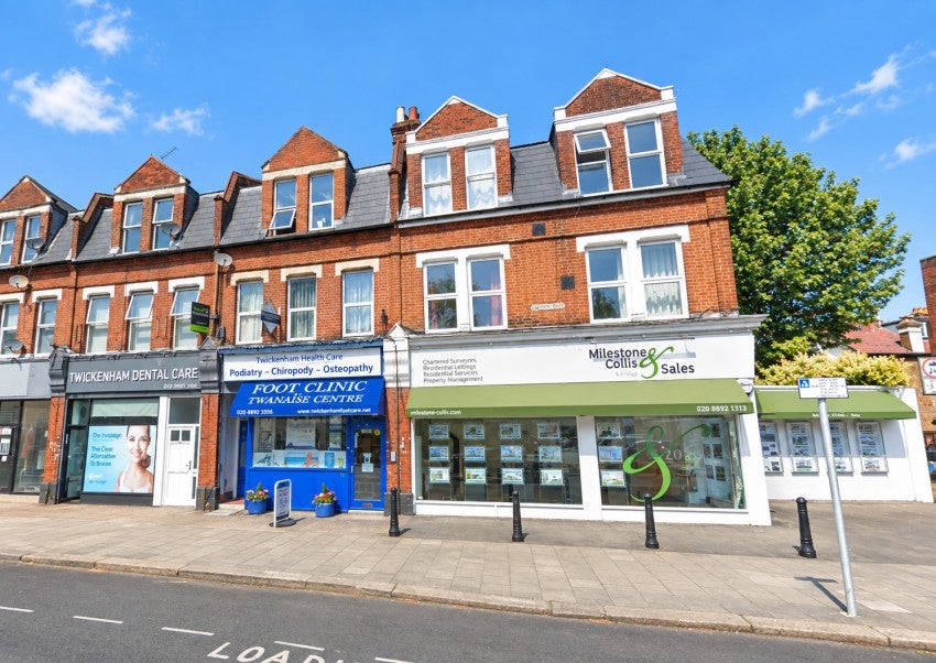 Flat Heath Road in Greater London