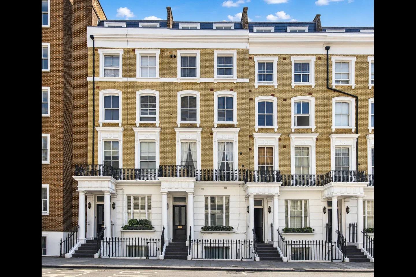 Flat Chepstow Road in City of Westminster