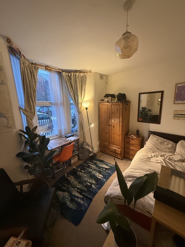 House Swinnerton Street in Greater London