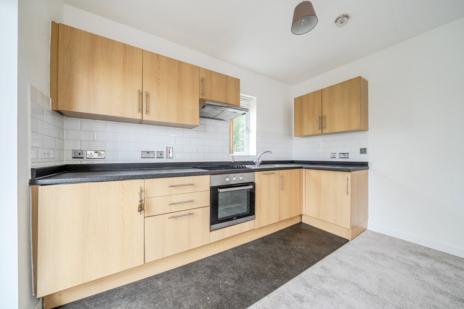Flat Sidcup Road in Greater London
