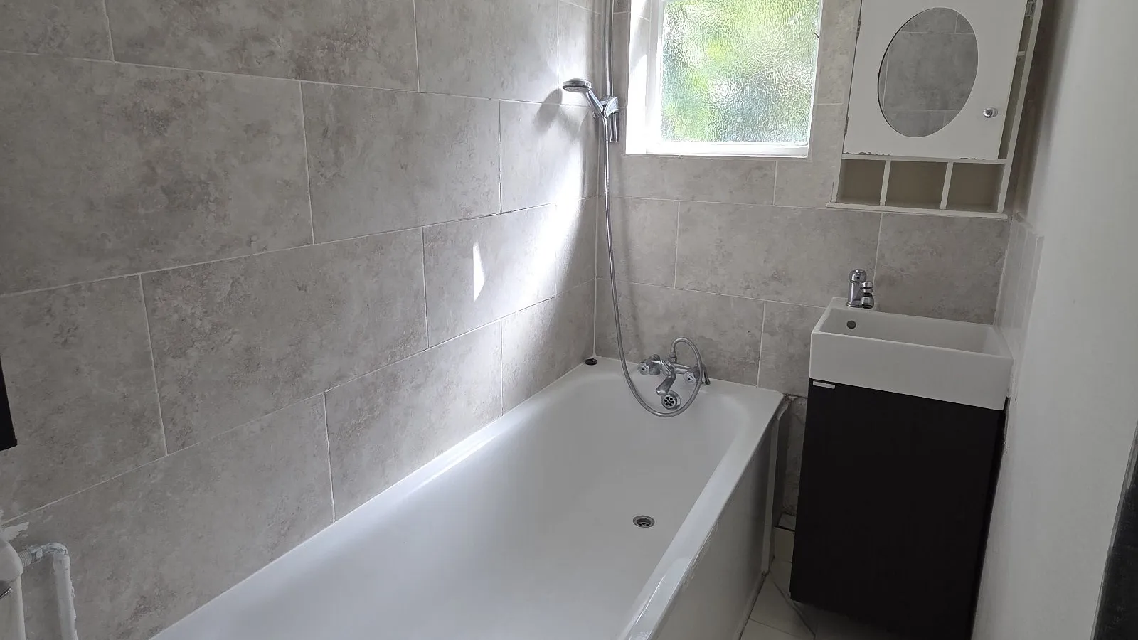 Flat Mattison Road in Greater London