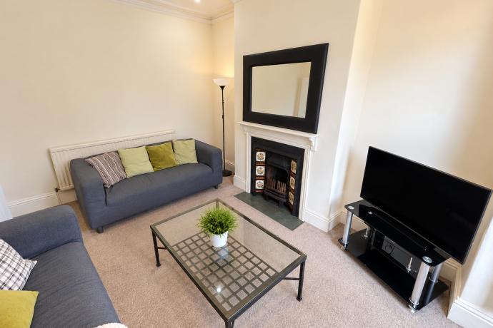 House Broomfield Place in Leeds