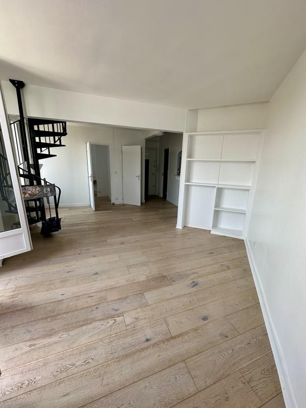 Appartement Rue Armand Silvestre à Courbevoie