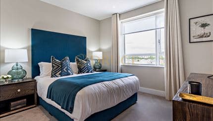 Flat Westferry Circus in Greater London