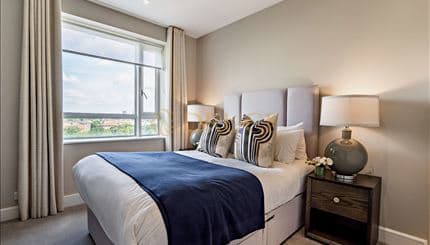 Flat Westferry Circus in Greater London