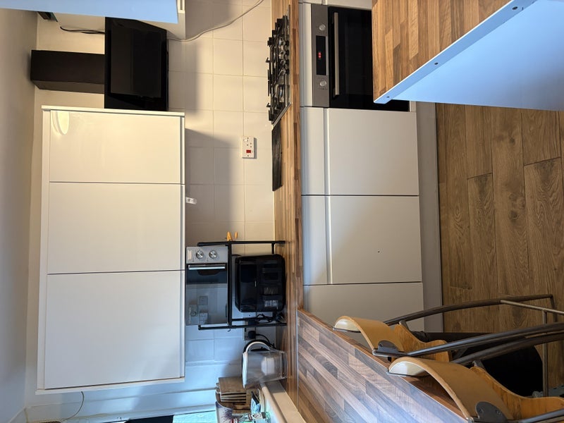 Room Gaywood Close in Greater London