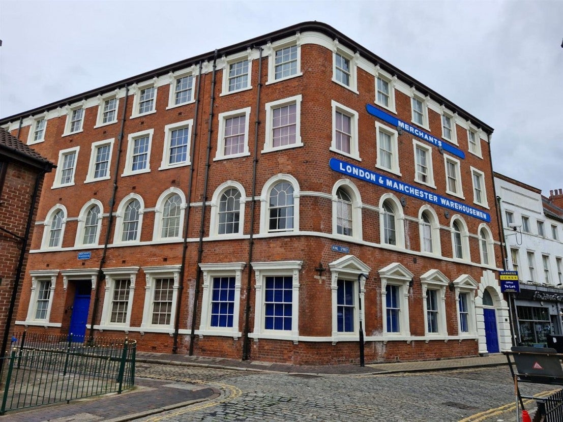 Flat Robinson Row in Hull