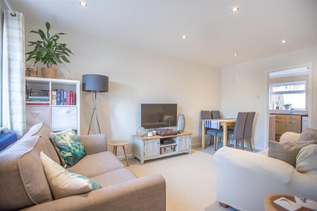 House Williams Close in Aylesbury