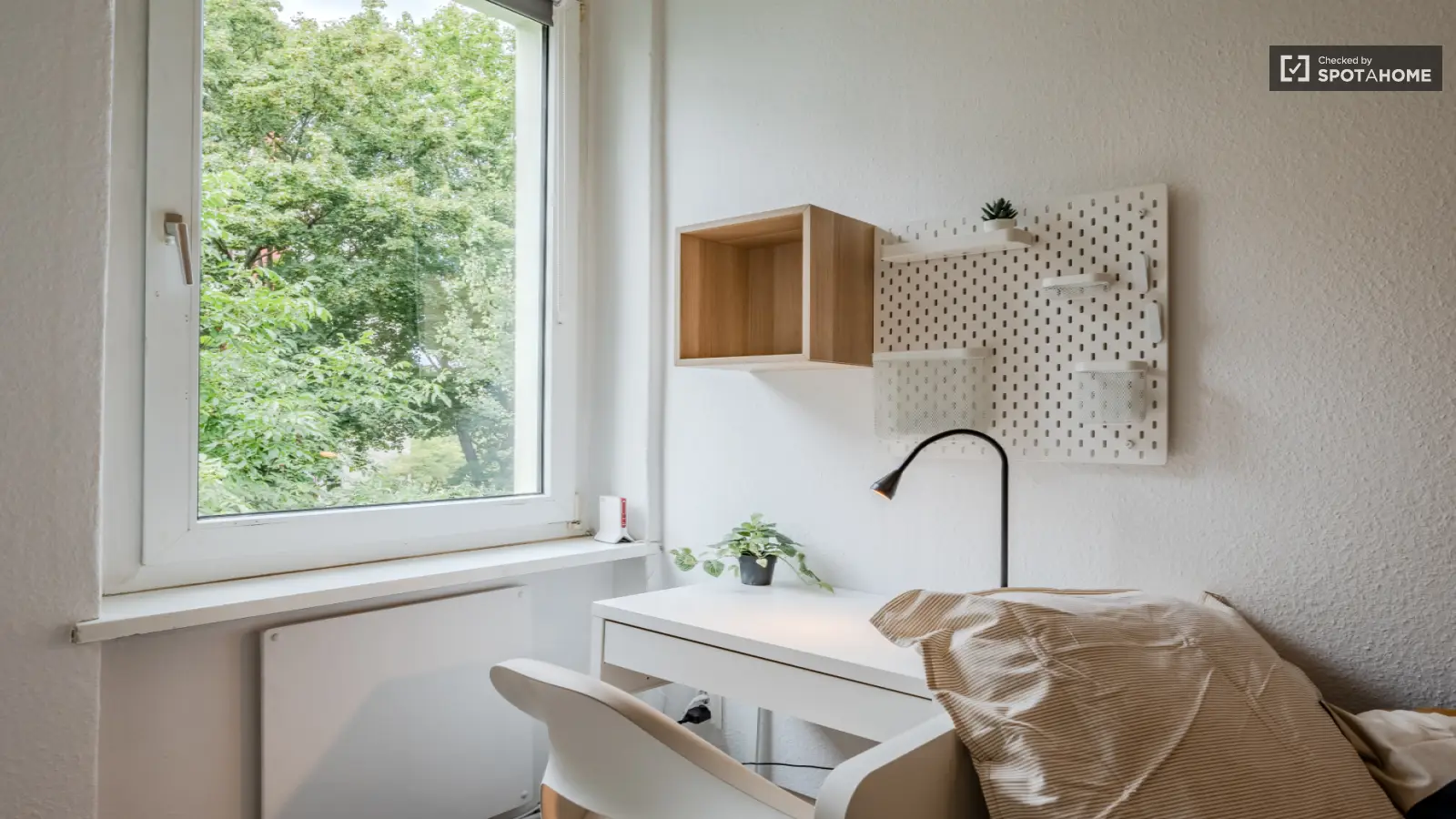 Zimmer Herthastraße in Berlin