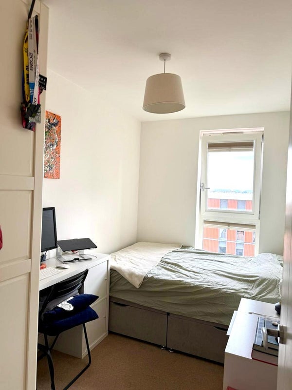 Room Dalston Square in Greater London