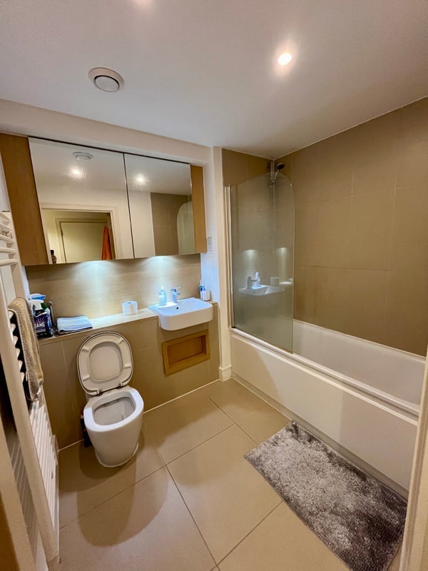 Room Dalston Square in Greater London