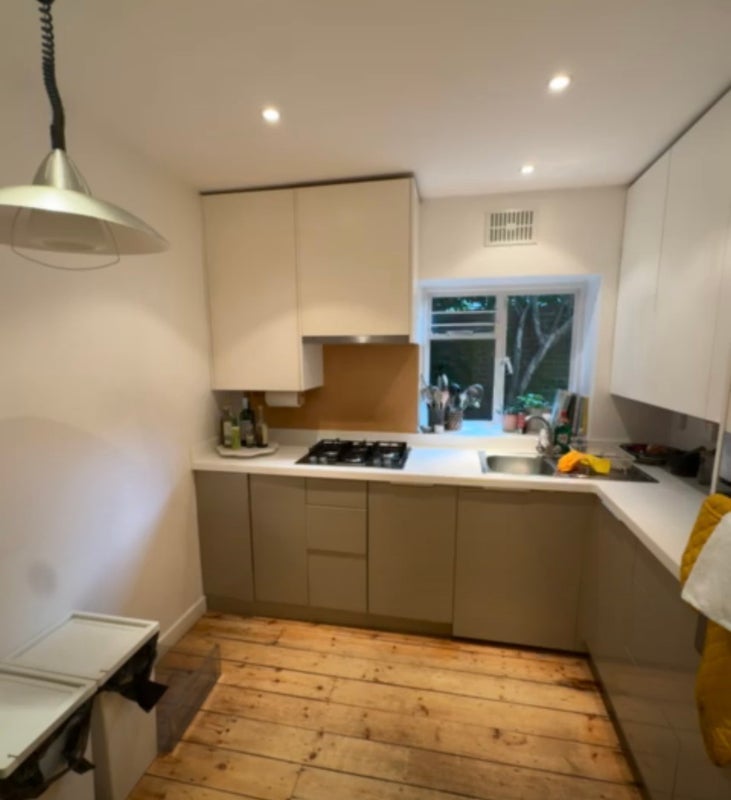 Room Hornsey Lane in Greater London