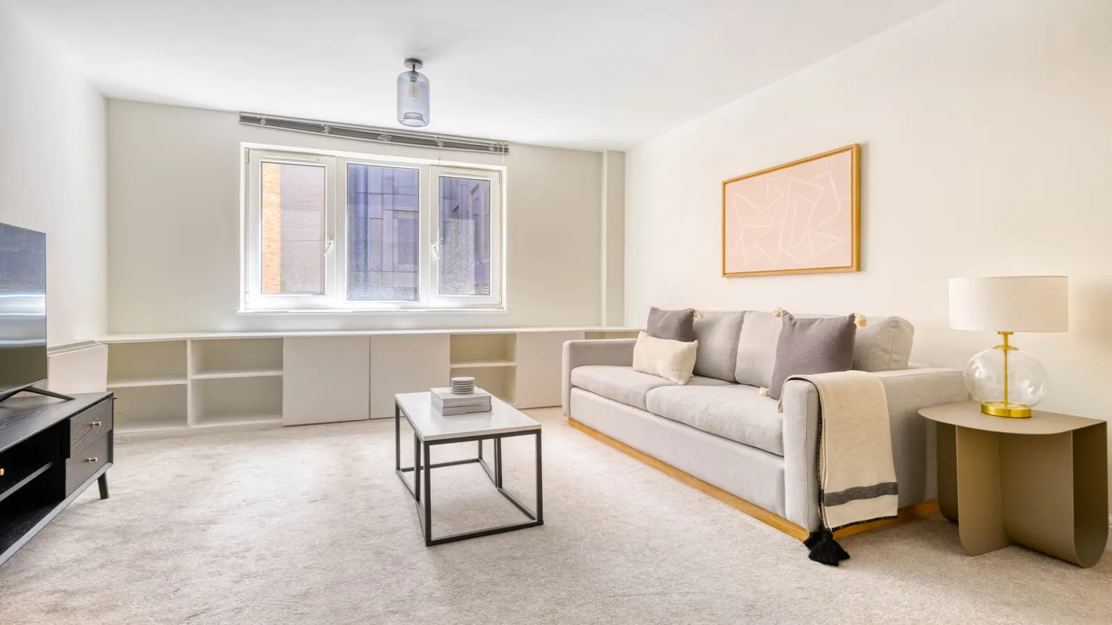 Flat Aldersgate Street in City of London