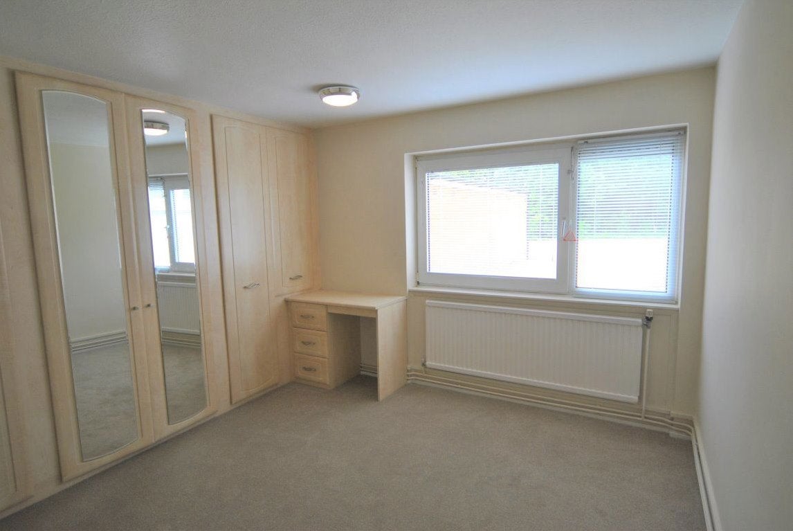 Flat Hatfield Road in St Albans