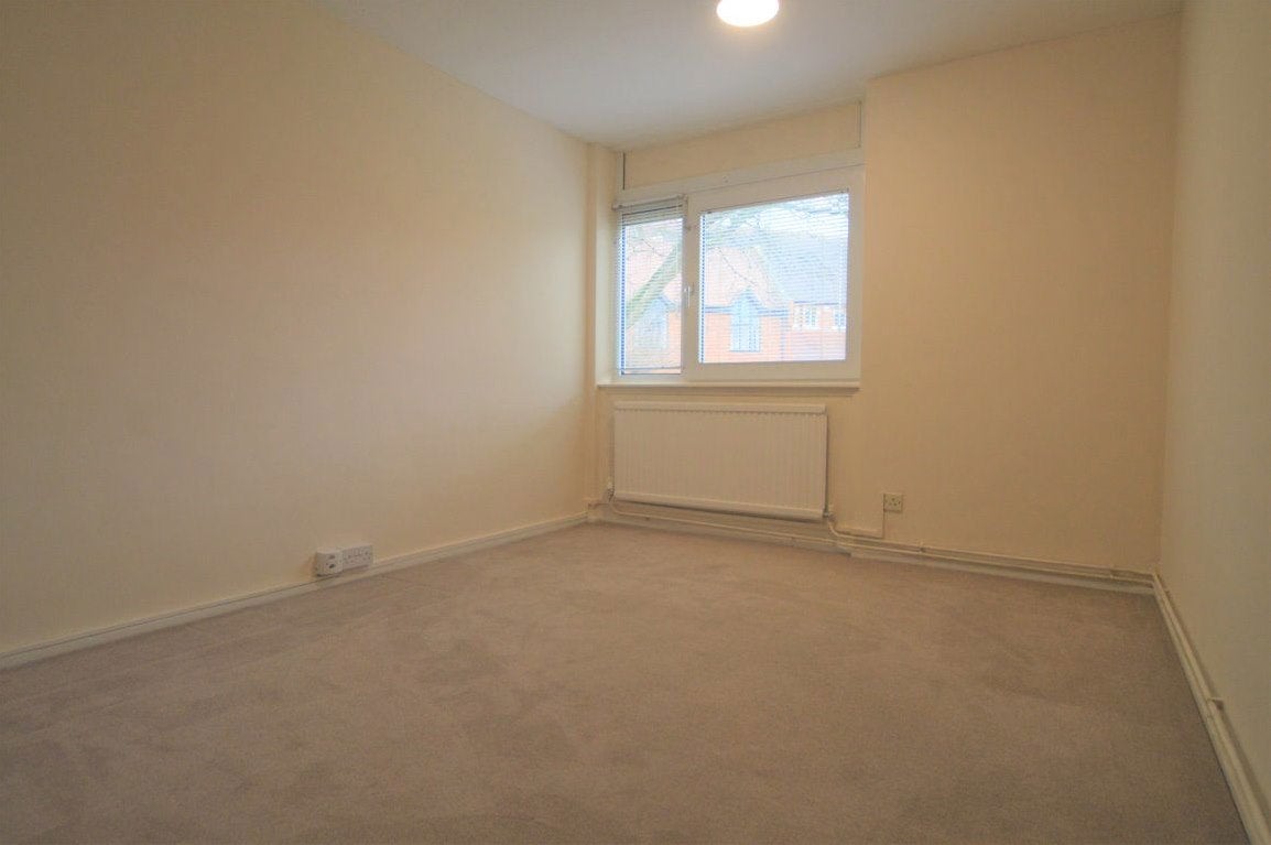 Flat Hatfield Road in St Albans