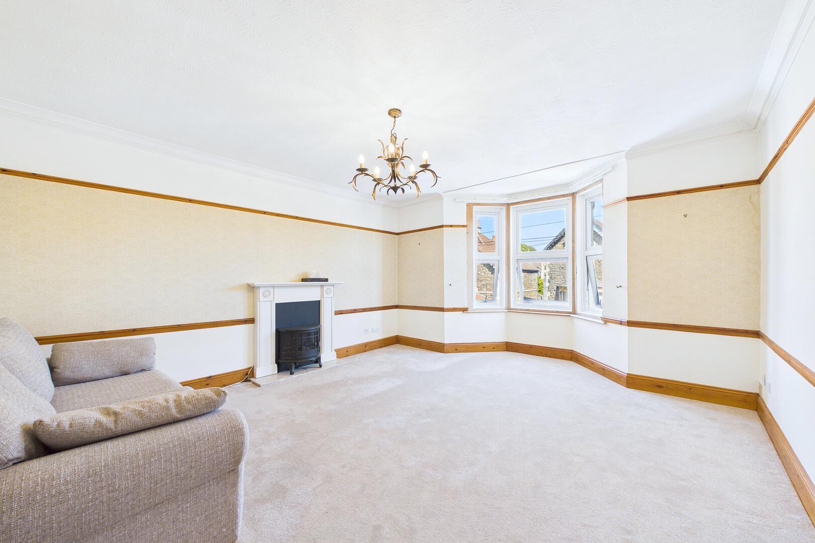 Flat Central Way in Clevedon