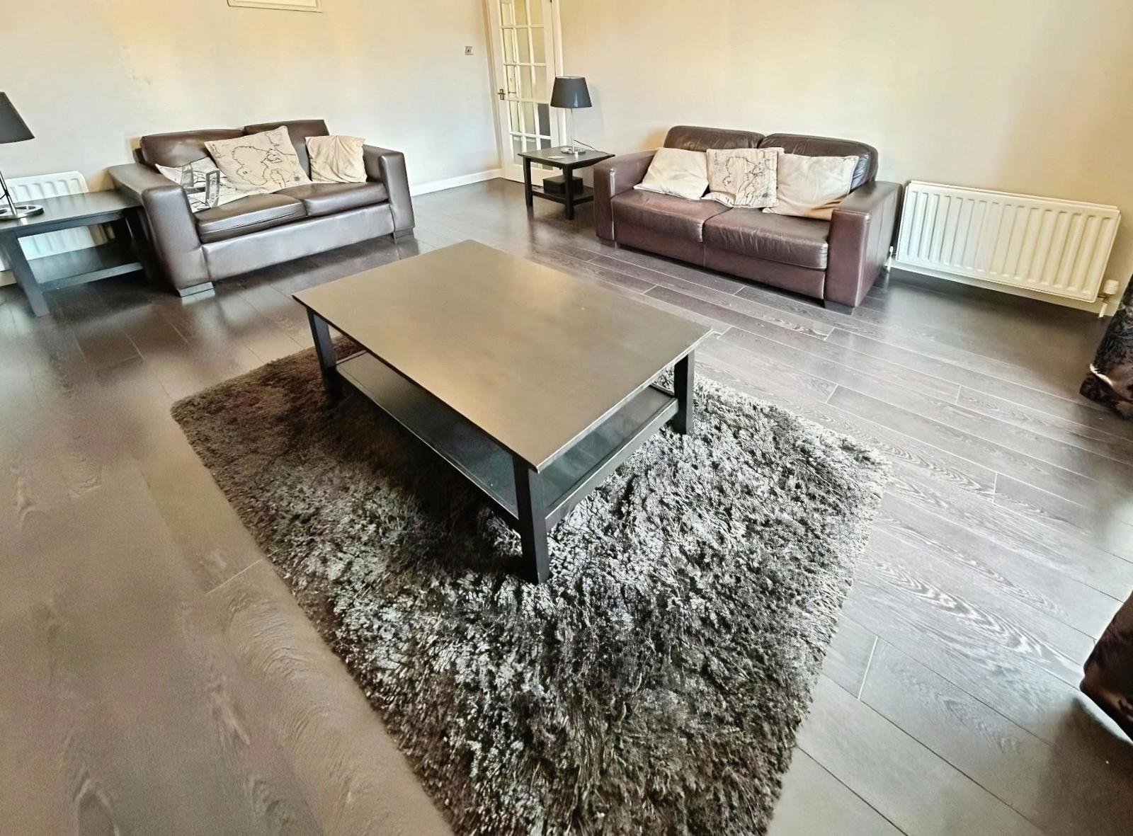 Flat Russell Gardens in City of Edinburgh