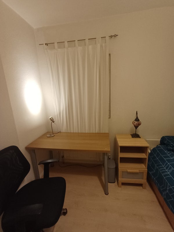 Room Sandilands Road in Greater London