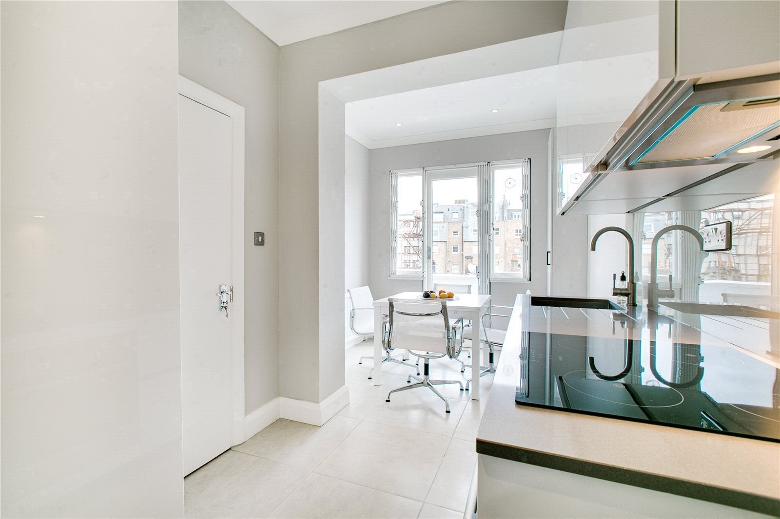 Flat Ovington Square in Greater London