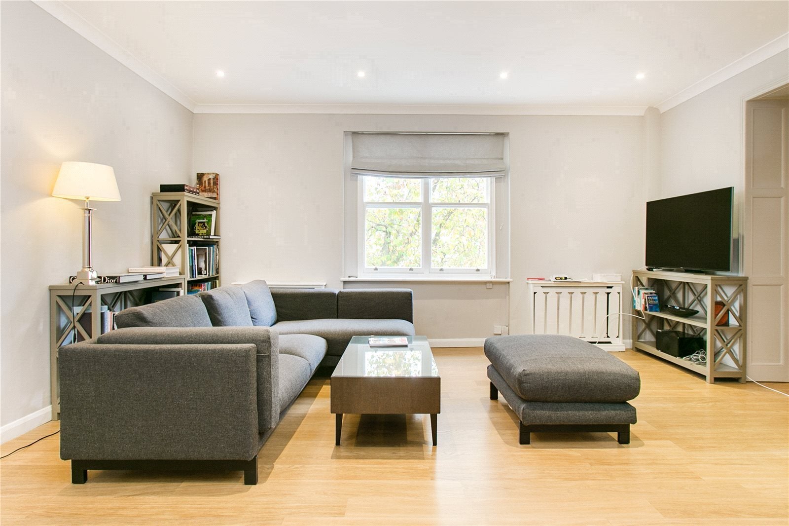 Flat Ovington Square in Greater London
