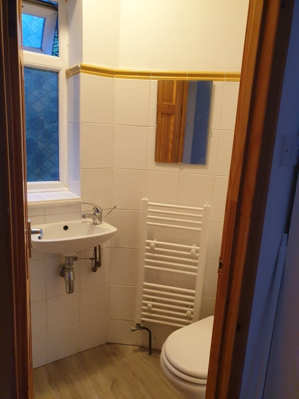 Room Woodbrook Road in Greater London