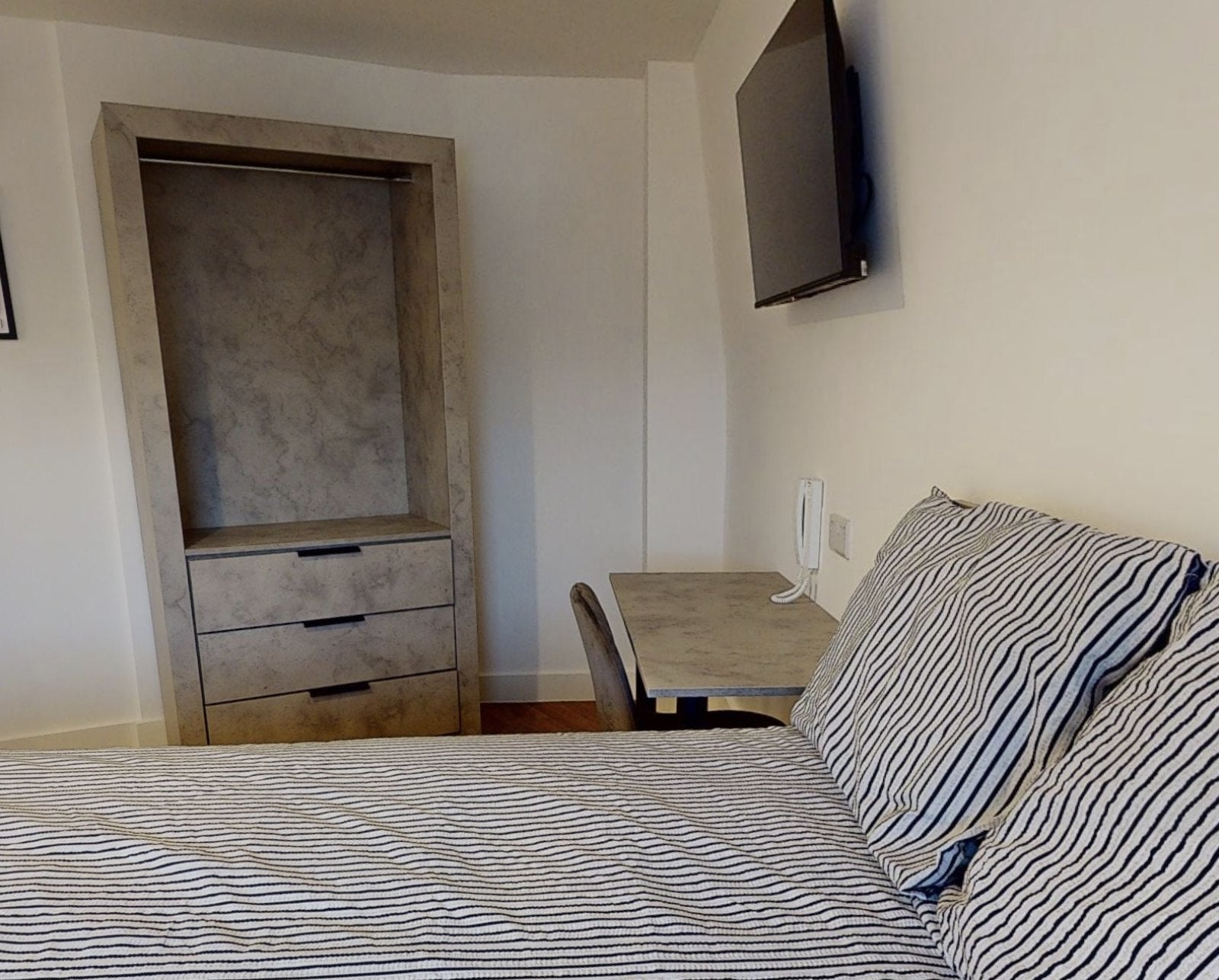 Room Lemyngton Street in Charnwood