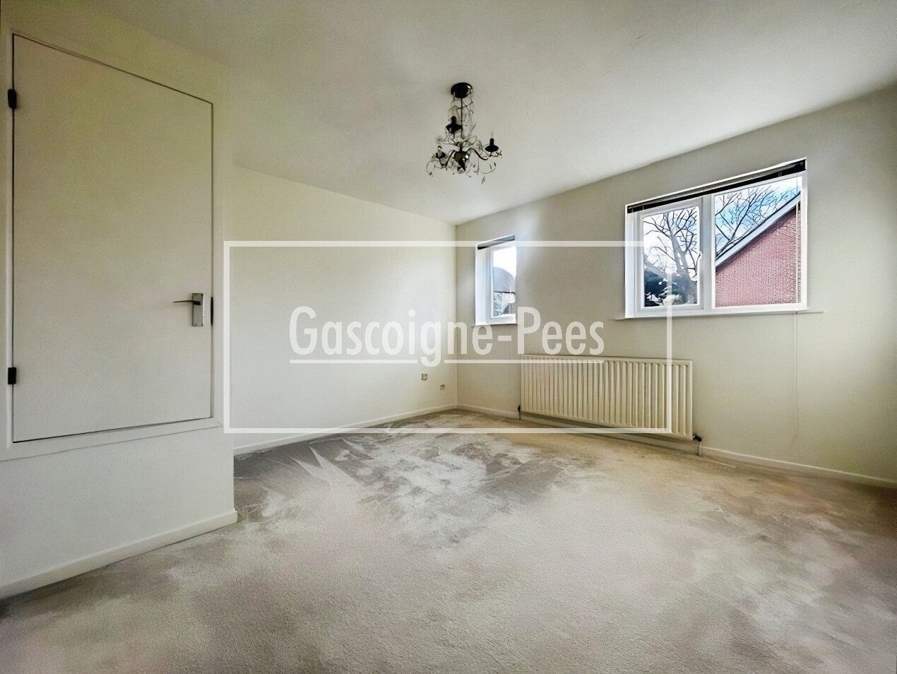 House Myrtle Close in Surrey Heath
