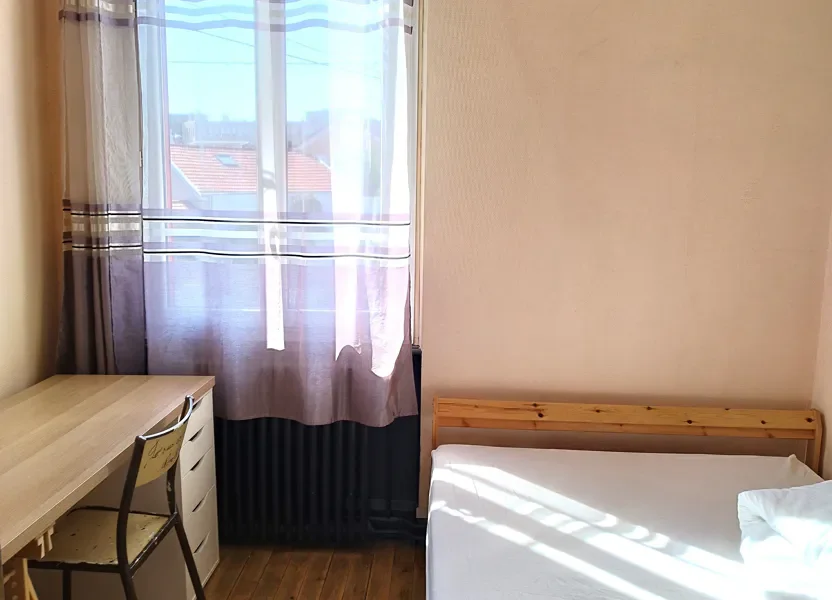 Chambre Rue Lançon à Villeurbanne