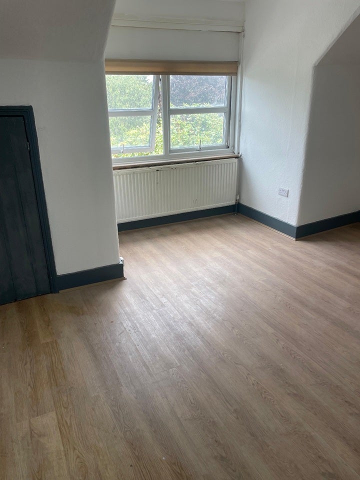 Flat Portway in Greater London