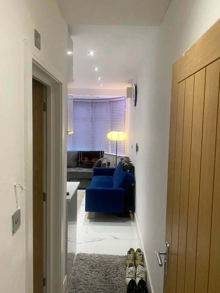 Room North Drive in Greater London