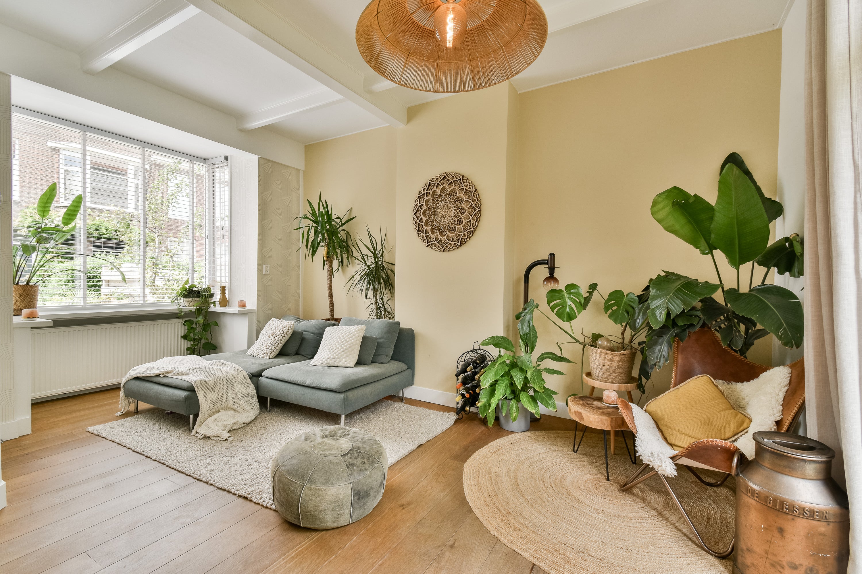 Tussenwoning te koop: Graaf Jan van Nassaustraat 4, Rotterdam
