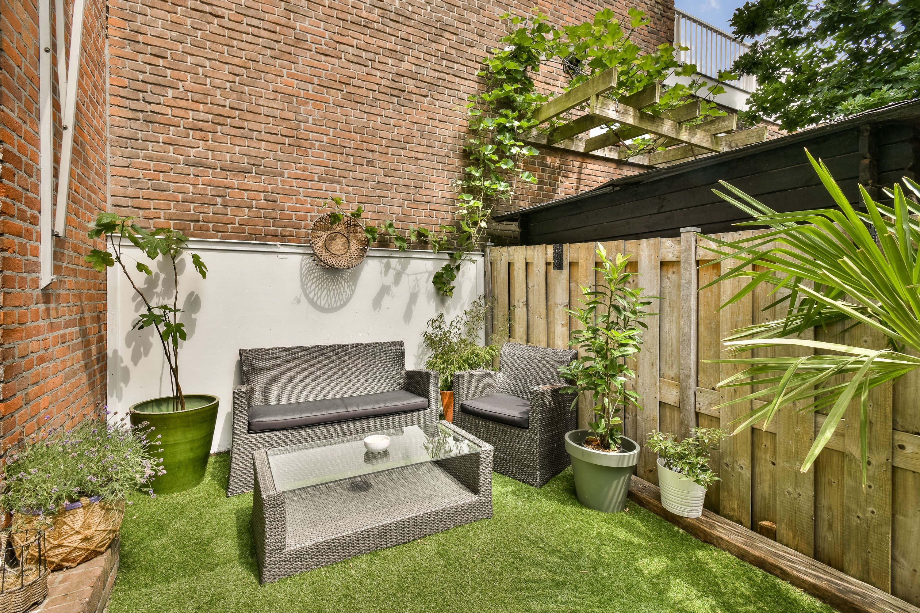 Tussenwoning te koop: Graaf Jan van Nassaustraat 4, Rotterdam