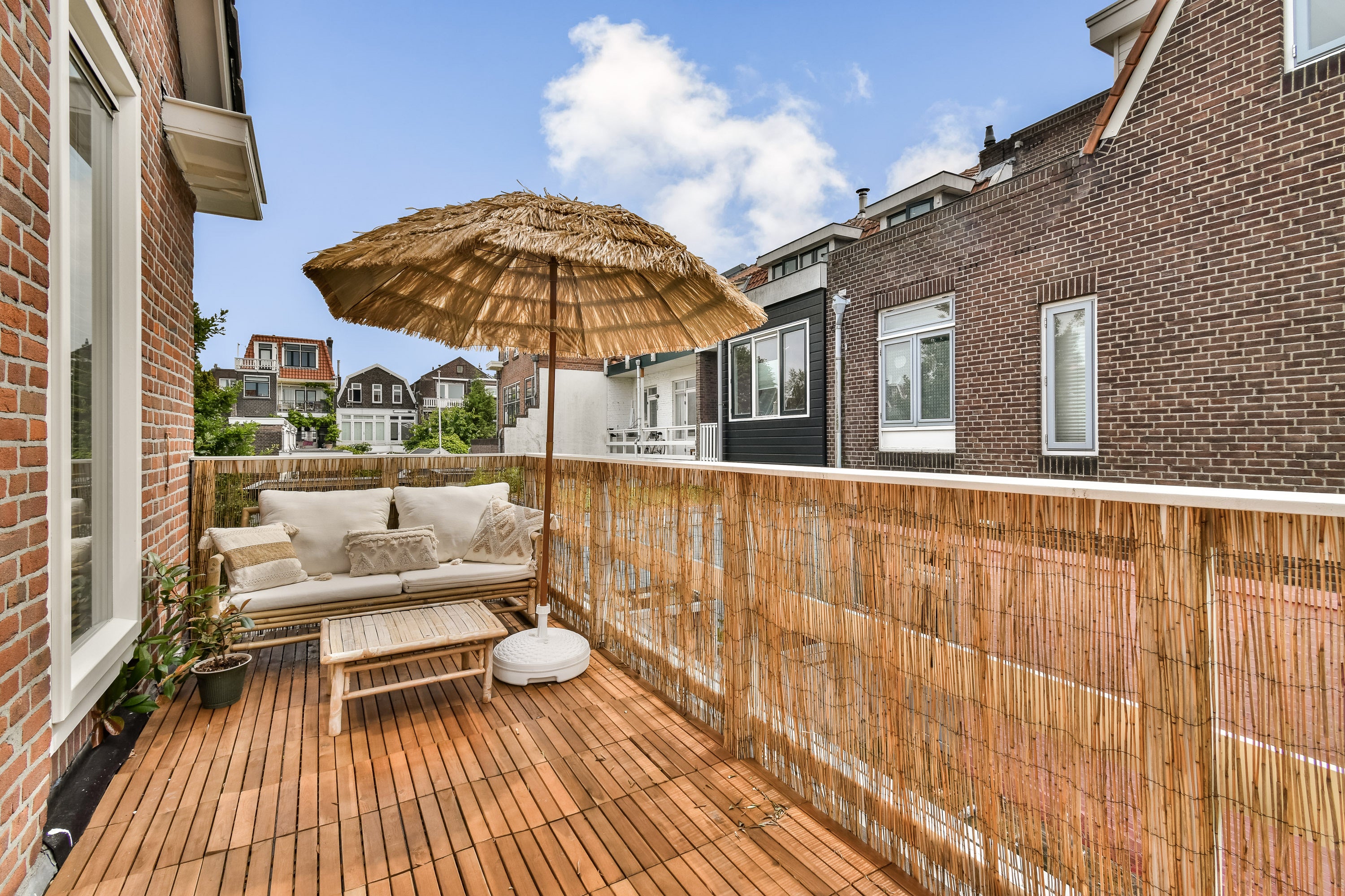Tussenwoning te koop: Graaf Jan van Nassaustraat 4, Rotterdam