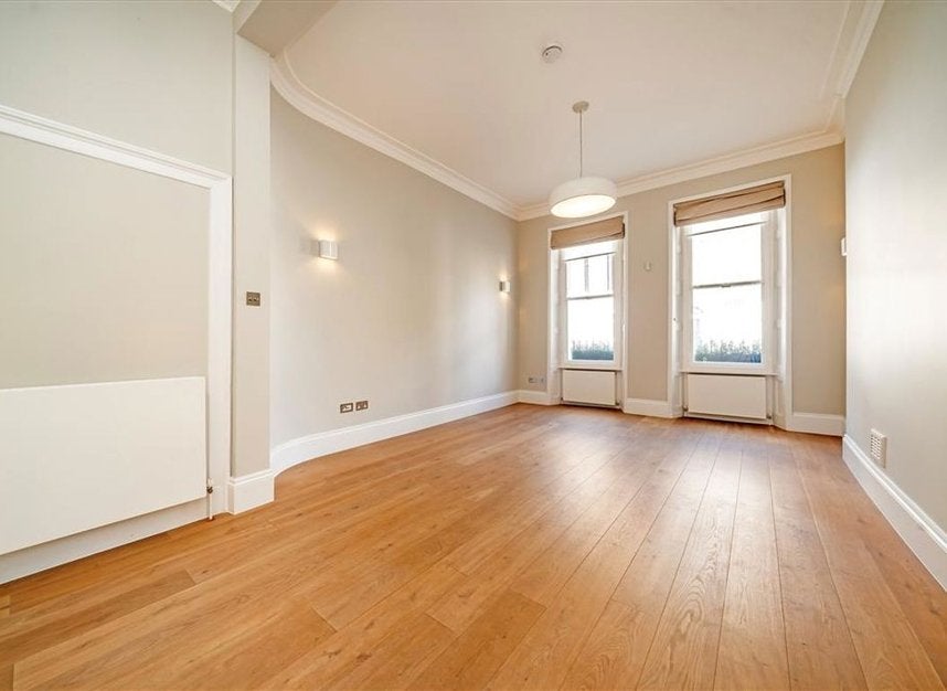 Flat Wyndham Place in City of Westminster