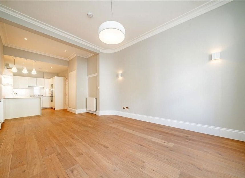 Flat Wyndham Place in City of Westminster