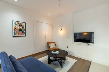 Flat Macroom Road in City of Westminster