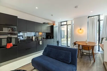 Flat Macroom Road in City of Westminster