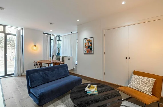 Flat Macroom Road in City of Westminster