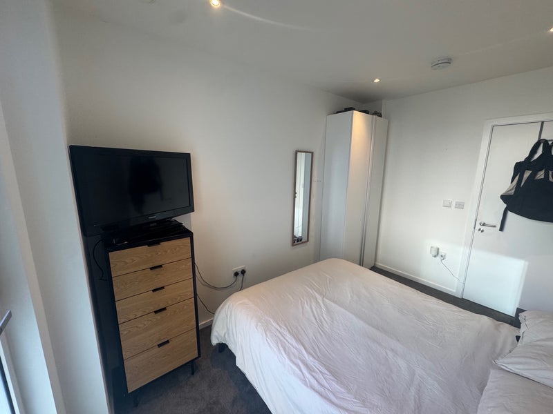Room Penny Brookes Street in Greater London