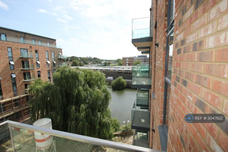 Flat William Mundy Way in Dartford